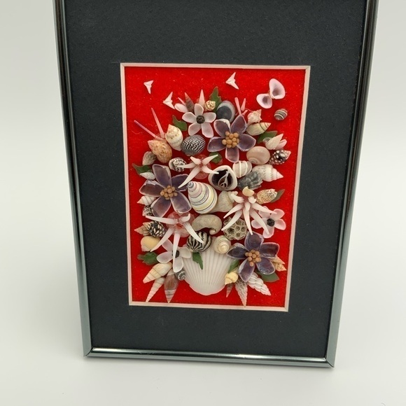 Handmade MCM Art Framed Floral Picture from SHELLS Seashells  7” X 5” - Picture 3 of 7